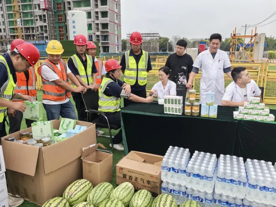 1737011951557705.jpg 640 (1).jpg